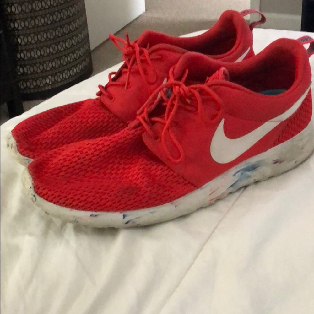 Men’s Nike Roshe Run Running Shoe